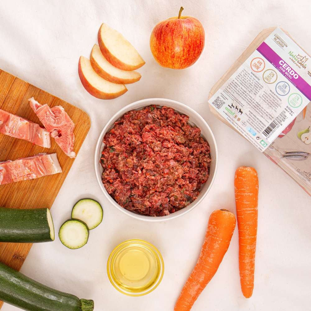 Naturcanin, menú monoproteico de alimentación cruda BARF elaborado con cerdo para perros de todas las edades y tamaños