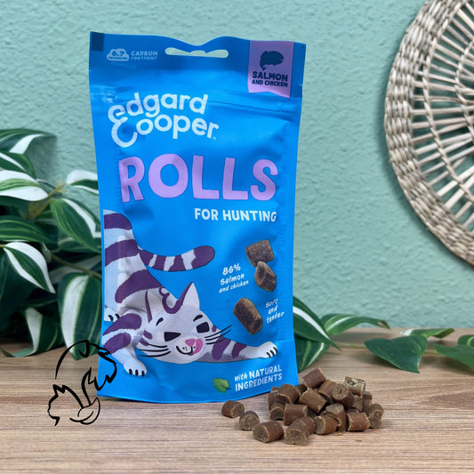 Presentación de premios naturales sin cereales de pollo y salmón para gatos de la marca Edgard & Cooper.