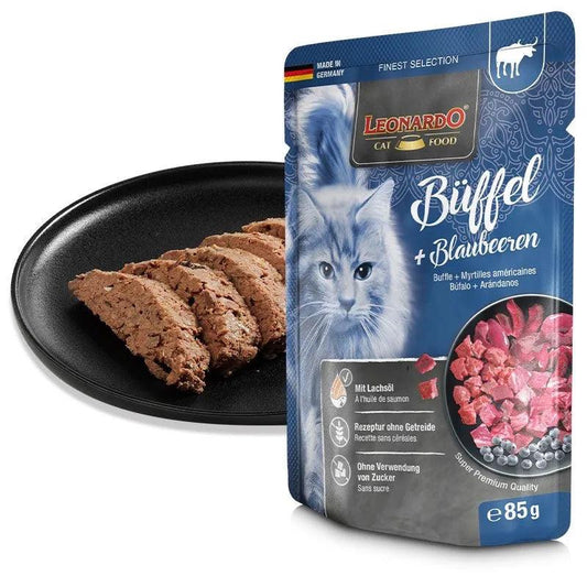 LEONARDO - SOBRE DE BÚFALO Y POLLO CON TERNERA Y ARÁNDANOS PARA GATOS