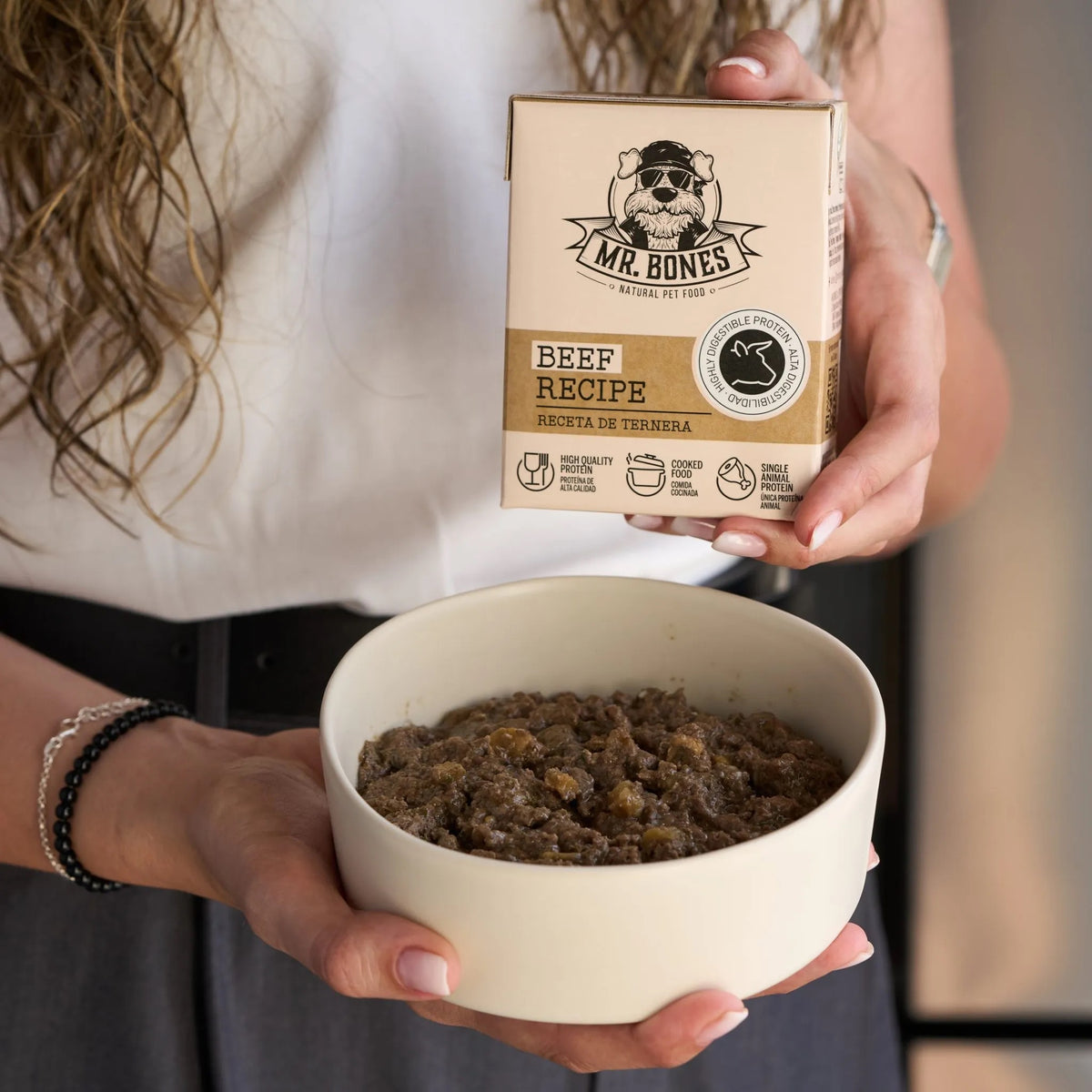 MR. BONES - RECETA DE TERNERA CON BONIATO Y ESPINACA PARA PERROS
