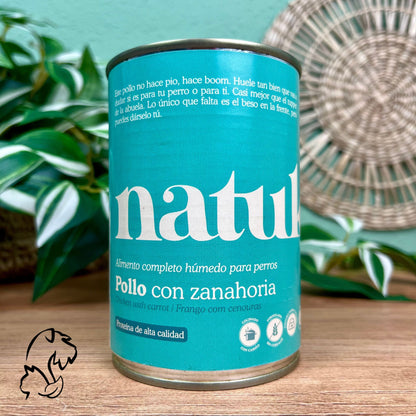 Lata de comida húmeda, monoproteica, completa y sin cereales para perros de la marca Natuka elaborada con pollo.