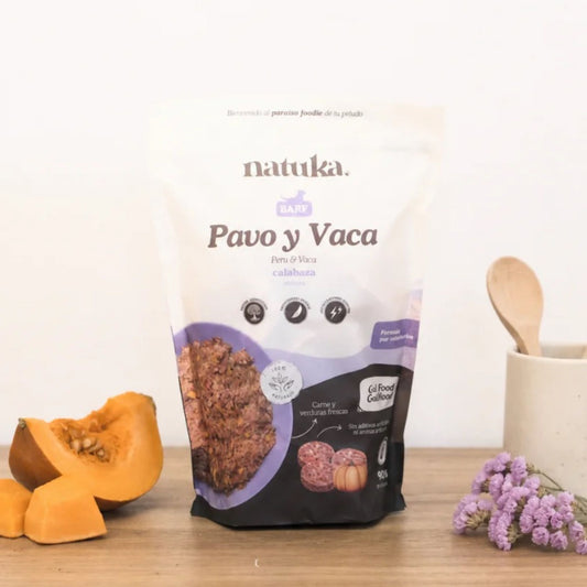 Natuka, menú de alimentación cruda BARF  elaborado pavo y vaca para perros de todas las edades y tamaños